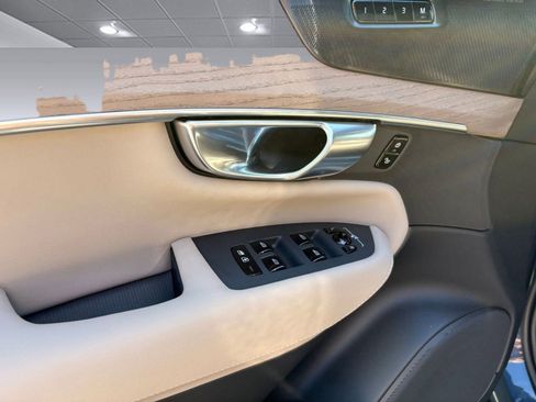 New 2026 Volvo XC90 B6 Plus w/ Protection Package image 13