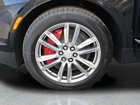 New 2025 Cadillac XT5 Sportv image 9