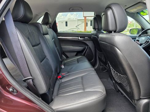 Used 2013 Kia Sorento EX FWD image 12