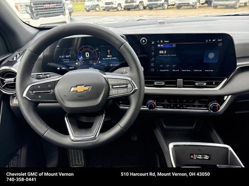 New 2026 Chevrolet Equinox LT w/ Convenience Package II image 16