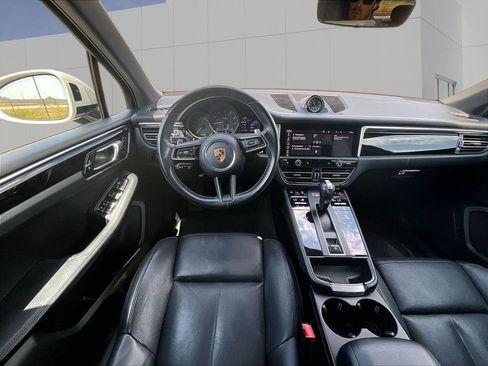 Used 2023 Porsche Macan Turbo AWD/4WD image 13