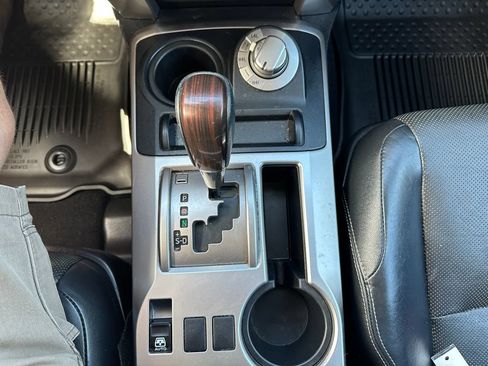 Used 2019 Toyota 4Runner Limited AWD/4WD image 19
