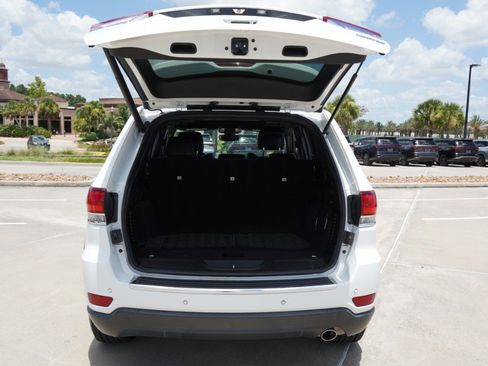 Used 2020 Jeep Grand Cherokee Limited w/ Luxury Group II RWD image 37