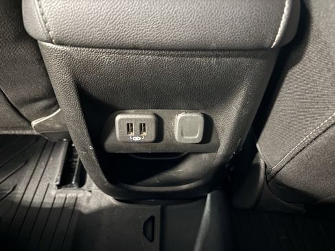 Used 2019 Chevrolet Colorado LT w/ LT Convenience Package image 8