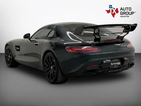 Used 2018 Mercedes-Benz AMG GT S w/ Exclusive Interior Package image 3