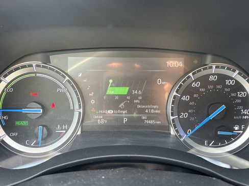 Used 2022 Toyota Highlander XLE AWD/4WD image 12