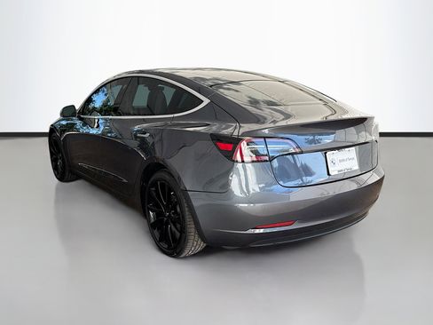 Used 2020 Tesla Model 3 Standard Range Plus image 5