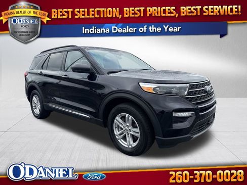 Used 2024 Ford Explorer XLT w/ Equipment Group 202A AWD/4WD image 1