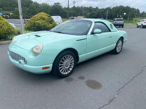 Used 2004 Ford Thunderbird RWD image 3