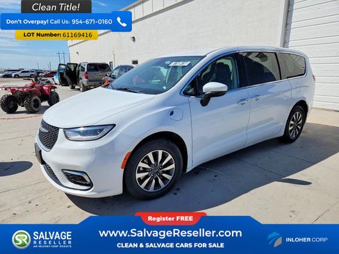 Used 2023 Chrysler Pacifica Touring-L FWD image 1