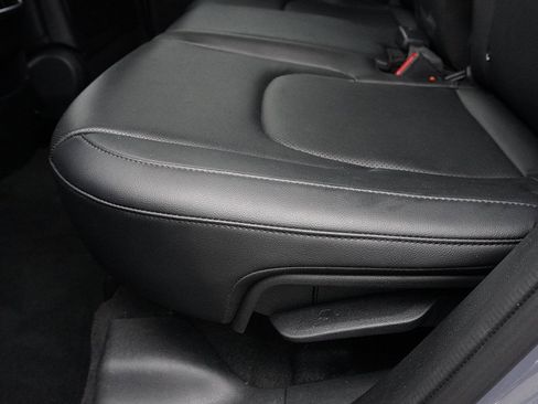 Used 2023 Kia Sportage EX image 28