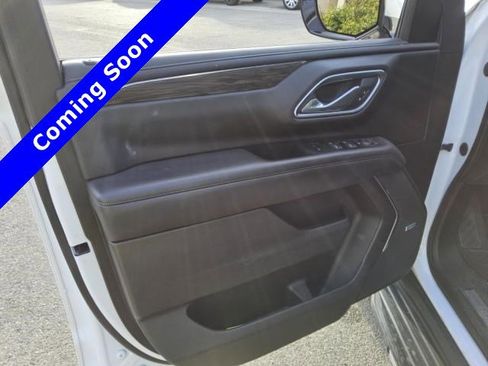 Used 2021 Chevrolet Suburban LT w/ Max Trailering Package image 16