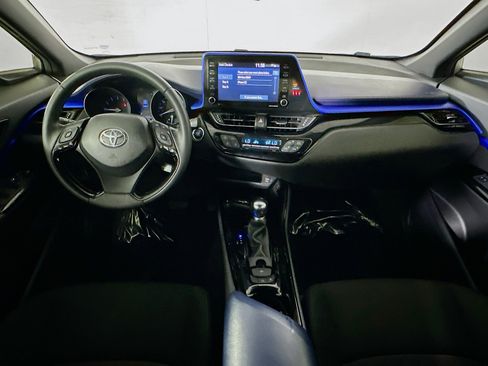 Used 2020 Toyota C-HR XLE FWD image 27