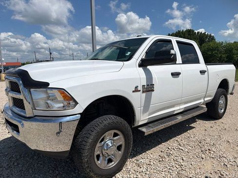 Used 2018 RAM 2500 Tradesman w/ Chrome Appearance Group AWD/4WD image 3