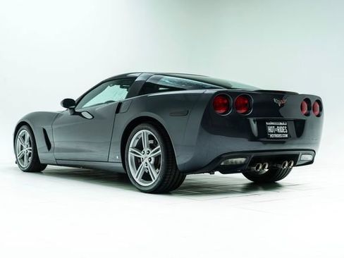 Used 2009 Chevrolet Corvette Coupe w/ Z51 Performance Package image 17