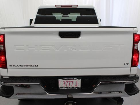 Used 2026 Chevrolet Silverado 2500 LT AWD/4WD image 14