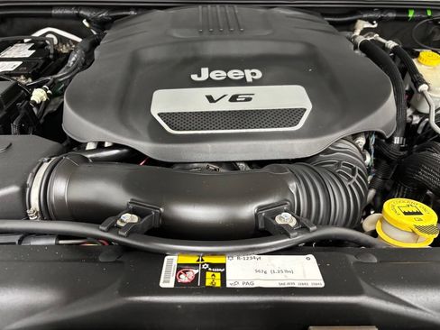 Used 2016 Jeep Wrangler Unlimited Sport w/ Quick Order Package 24S AWD/4WD image 59