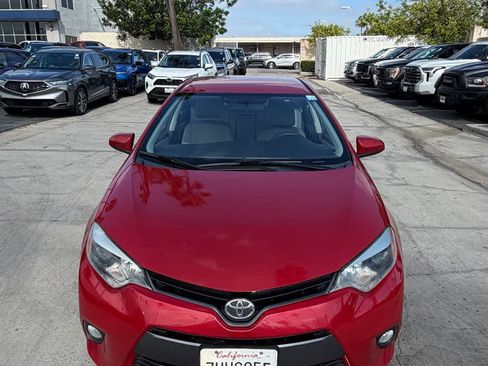 Used 2016 Toyota Corolla LE FWD image 2