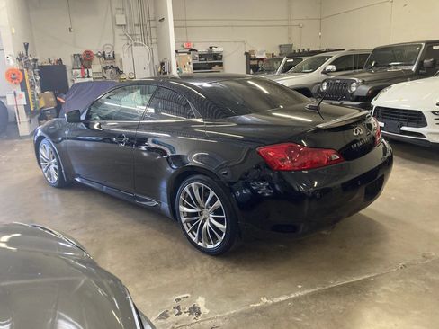 Used 2013 INFINITI G37 Convertible w/ Premium Pkg RWD image 4