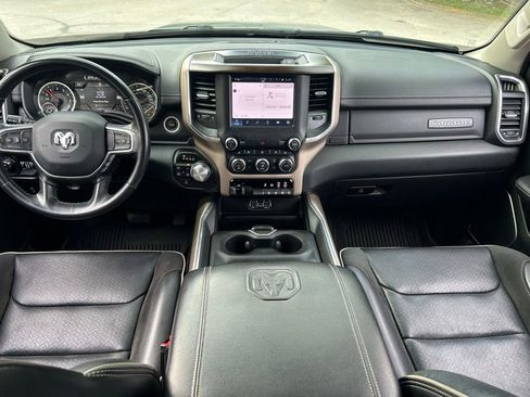 Used 2022 RAM 1500 Laramie AWD/4WD image 11
