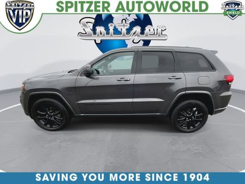 Used 2018 Jeep Grand Cherokee Altitude AWD/4WD image 5