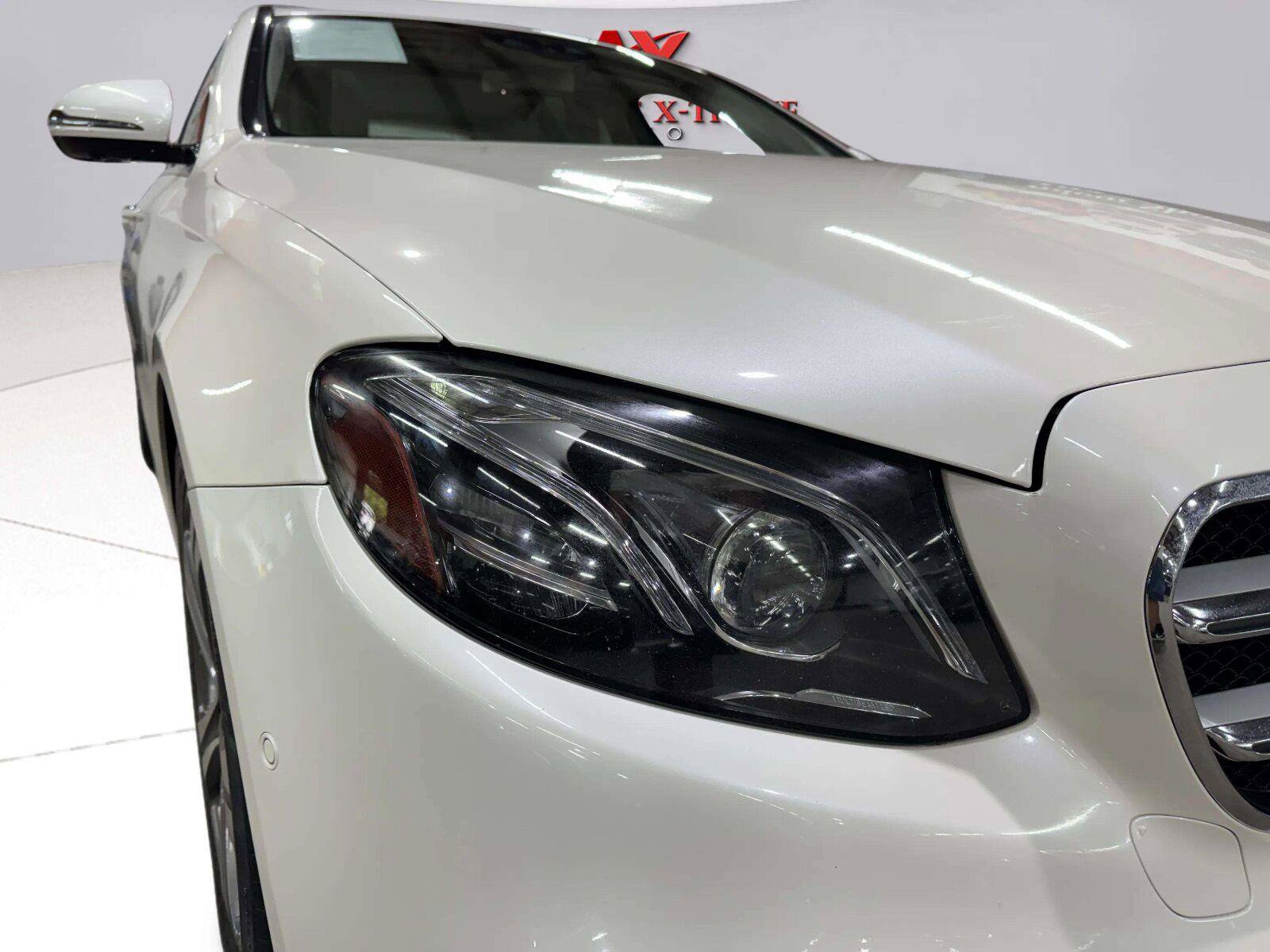 Used 2017 Mercedes-Benz E 300 image 13
