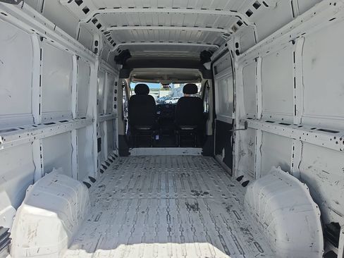 Used 2020 RAM ProMaster 2500 w/ Interior Convenience Group FWD image 19