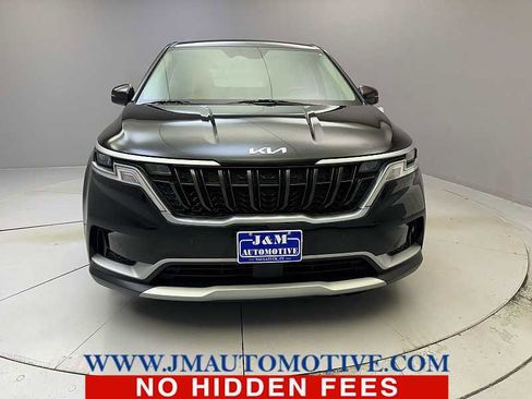 Used 2022 Kia Carnival EX FWD image 8