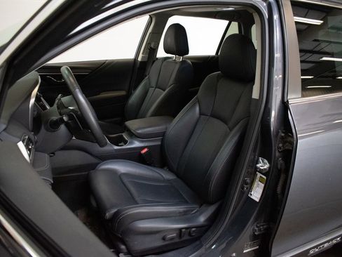 Used 2024 Subaru Outback Limited image 20