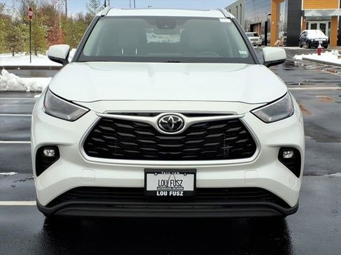 Used 2022 Toyota Highlander XLE image 36