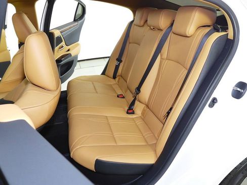 Used 2024 Lexus ES 300h 300h Luxury image 21