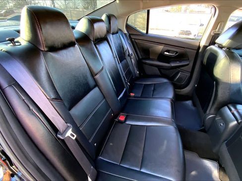 Used 2024 Nissan Sentra SR w/ SR Premium Package image 20