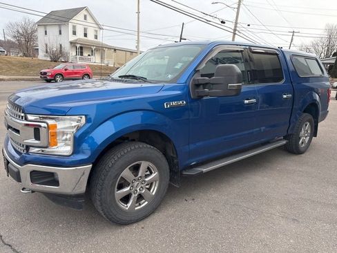 Used 2018 Ford F150 XLT w/ Equipment Group 302A Luxury image 2