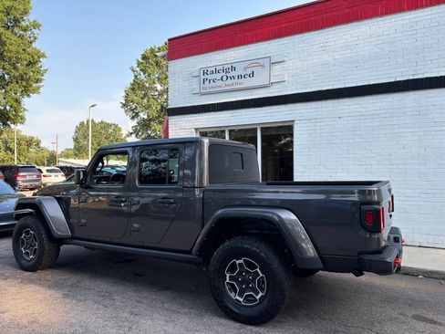Used 2022 Jeep Gladiator Mojave w/ Cold Weather Group AWD/4WD image 8