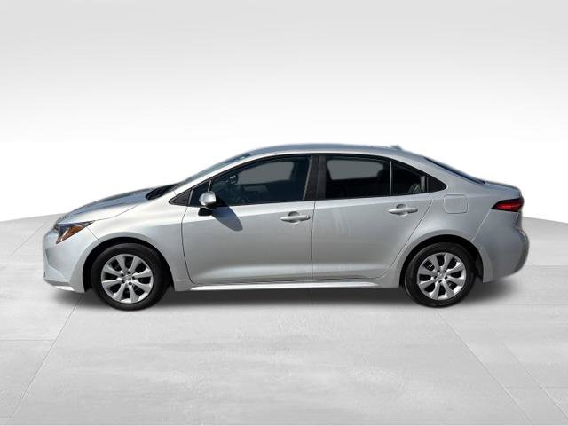 Used 2024 Toyota Corolla LE FWD image 12