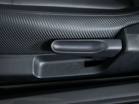 Used 2018 Volkswagen Beetle 2.0T SE image 22