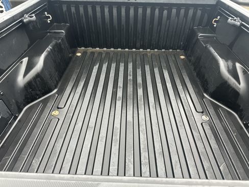Used 2016 Toyota Tacoma SR5 RWD image 31