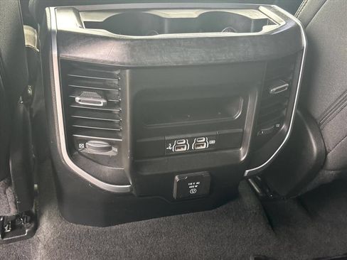 Used 2020 RAM 1500 Big Horn AWD/4WD image 20