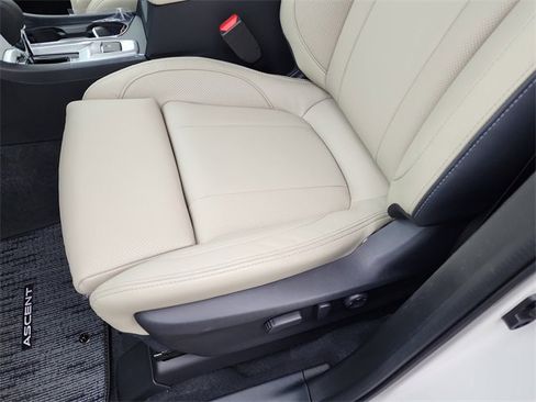 New 2026 Subaru Ascent Limited image 15