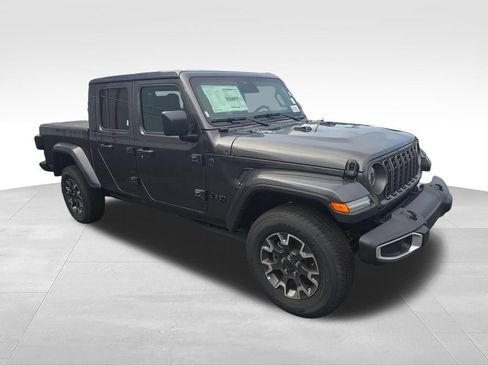 New 2026 Jeep Gladiator Sport AWD/4WD image 7