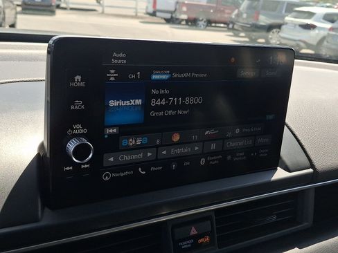 Used 2023 Honda Pilot Touring image 18