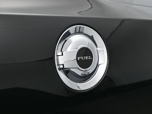 Used 2019 Dodge Challenger SXT image 29