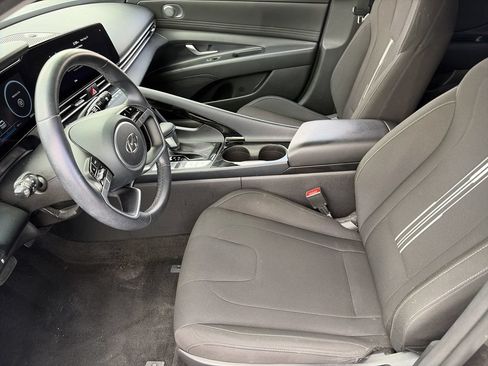 Certified 2023 Hyundai Elantra SEL w/ Convenience Package FWD image 18