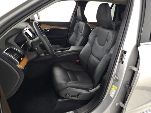 Used 2025 Volvo XC90 B6 Plus w/ Protection Package AWD/4WD image 16