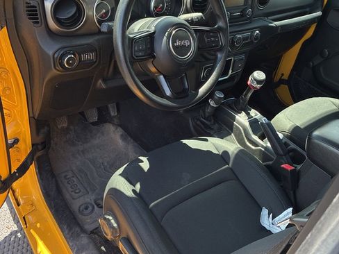 Used 2019 Jeep Wrangler Sport AWD/4WD image 16
