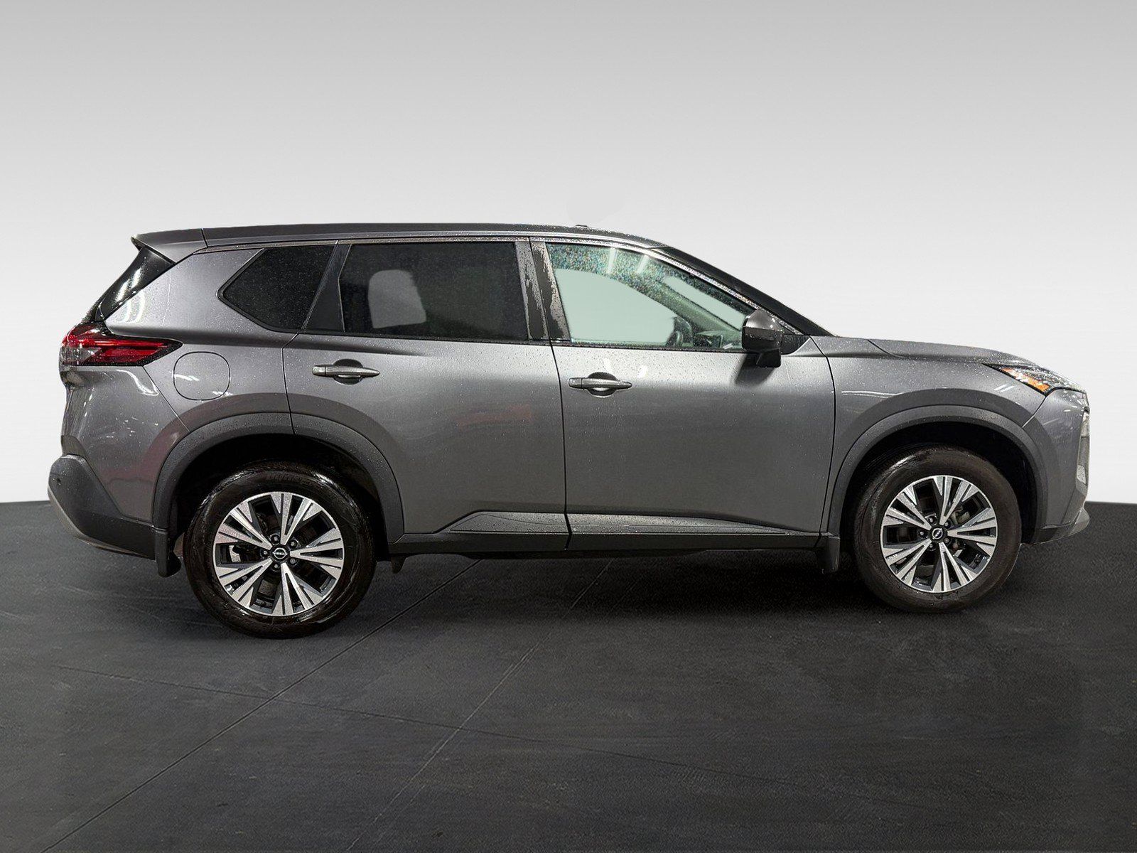 Used 2022 Nissan Rogue SV AWD/4WD image 4