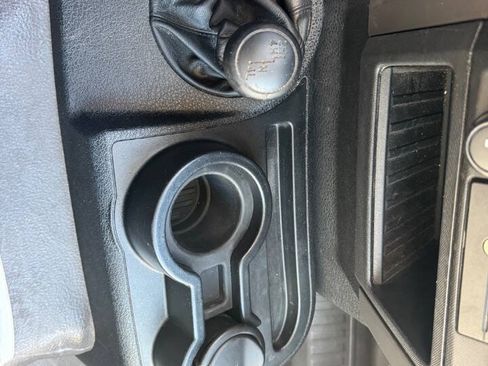 Used 2010 Ford F150 STX AWD/4WD image 13