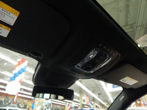 Used 2023 Mercedes-Benz GLE 450 4MATIC w/ AMG Line Exterior image 23