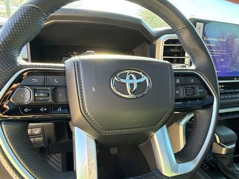 Used 2023 Toyota Sequoia Platinum AWD/4WD image 33