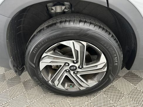 Used 2022 Hyundai Santa Fe SEL w/ Convenience + Premium Package FWD image 18